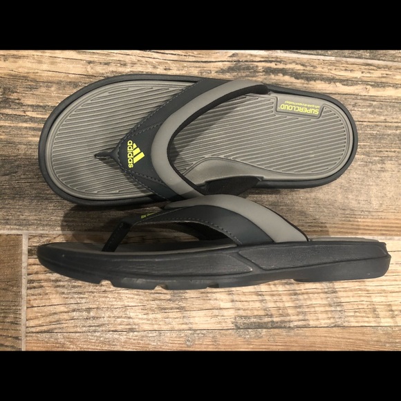 Adidas Raggmo Flip Flops Size 4child 
